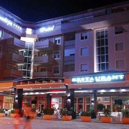 Magnolia Apartments Tivat Exterior photo